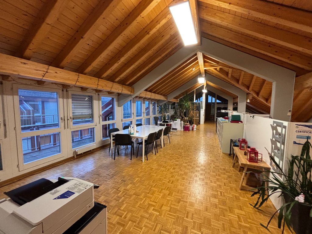 Bureau de 280 m2 idéalement situé