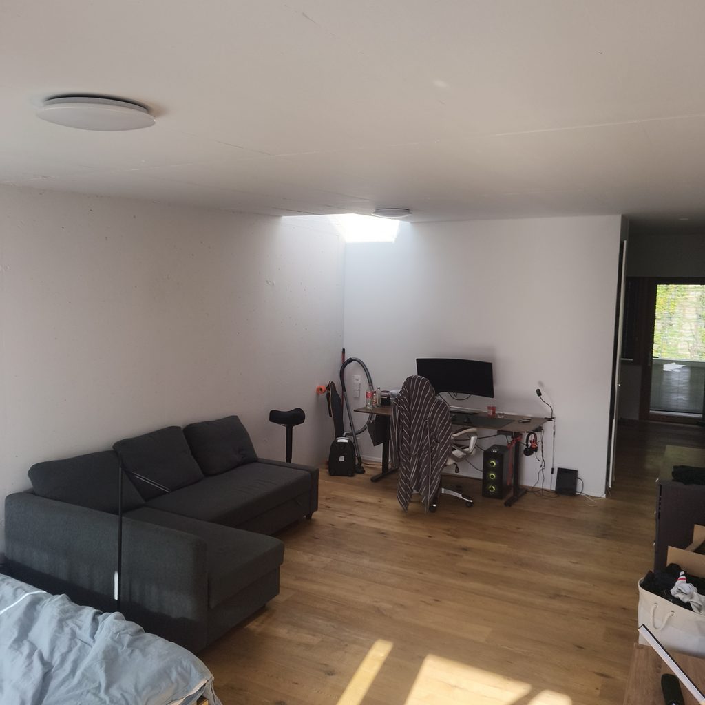 À louer – joli studio en attique