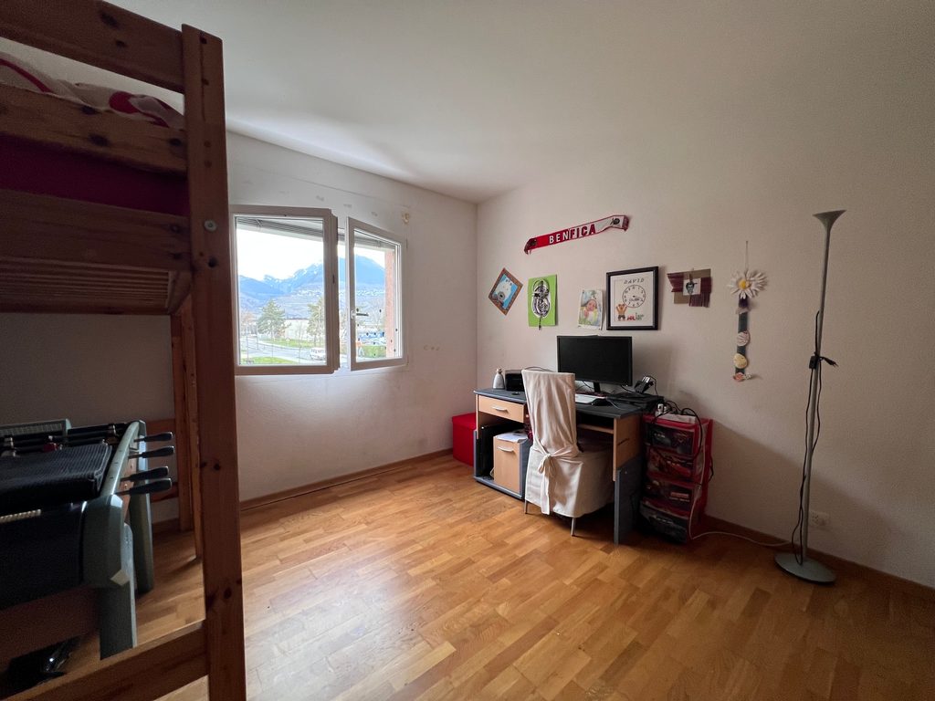 Appartement 4.5 pièces au 1er étage