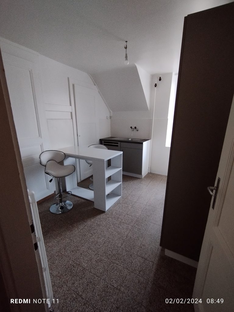 Appartement de 2,5 pièces au 3ème étage, sans ascenseur