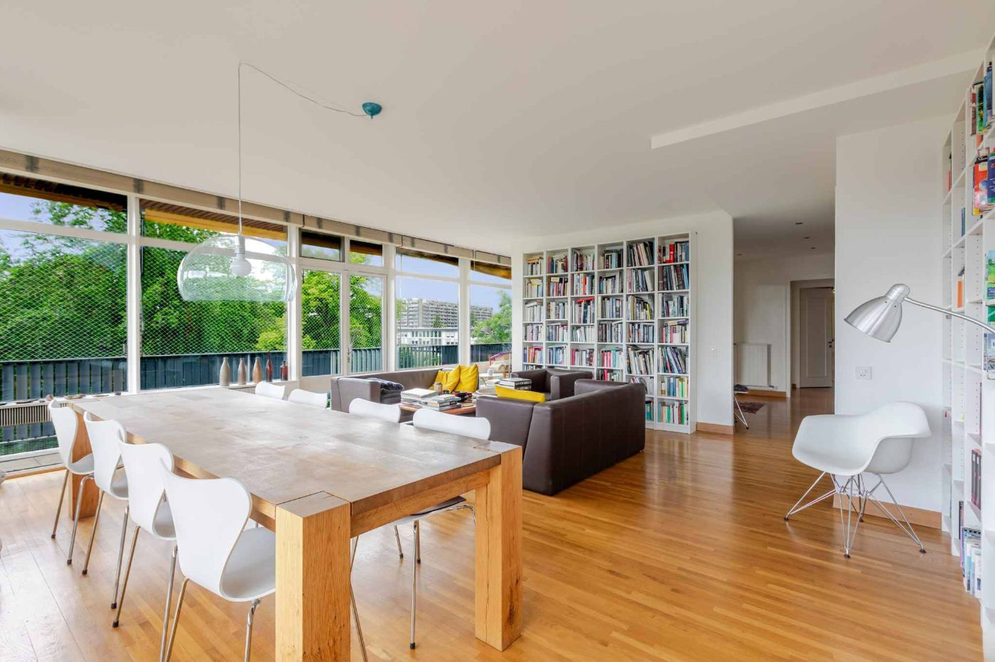 APPARTEMENT LUMINEUX DE 4 PIÈCES