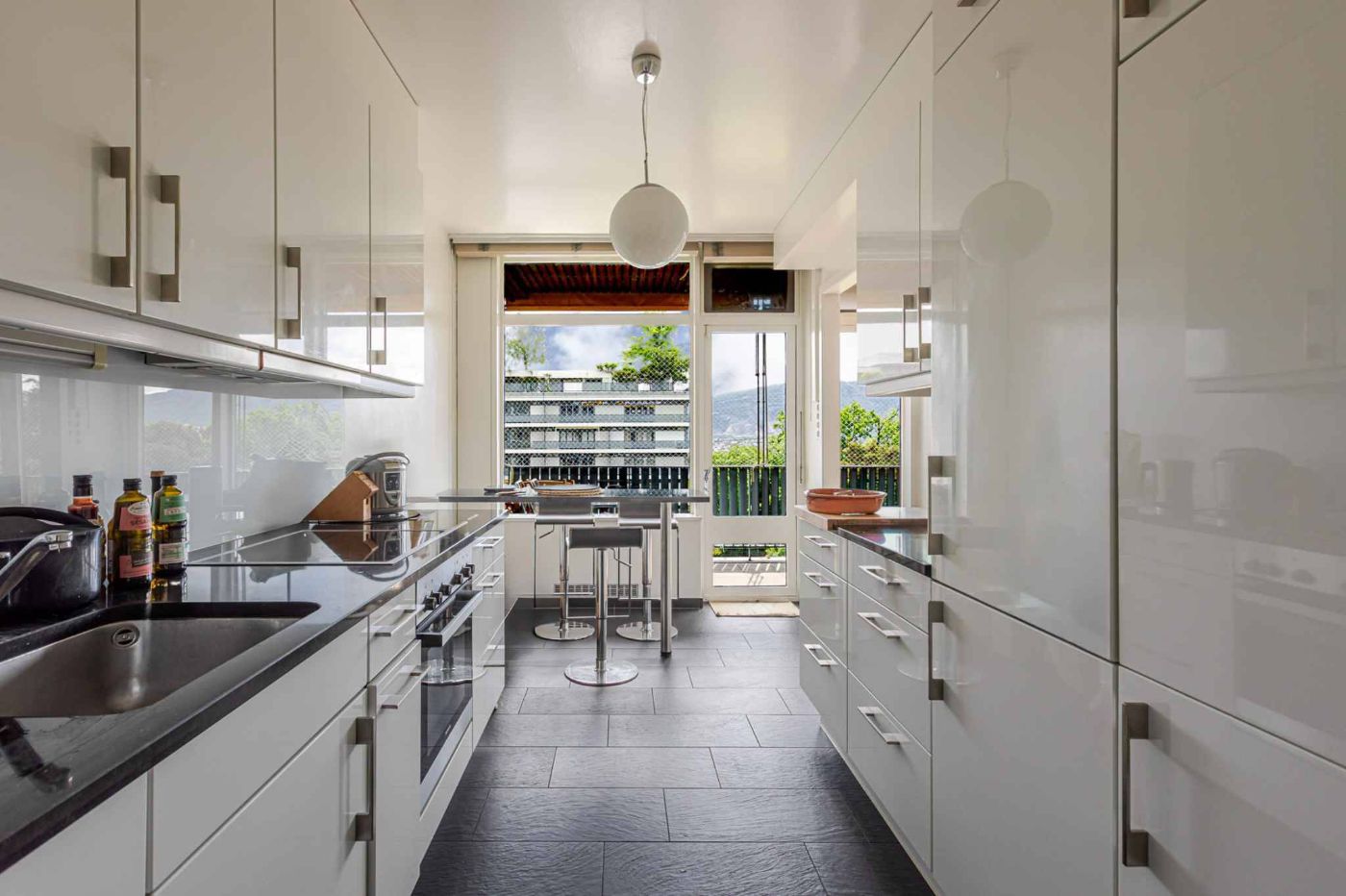 APPARTEMENT LUMINEUX DE 4 PIÈCES