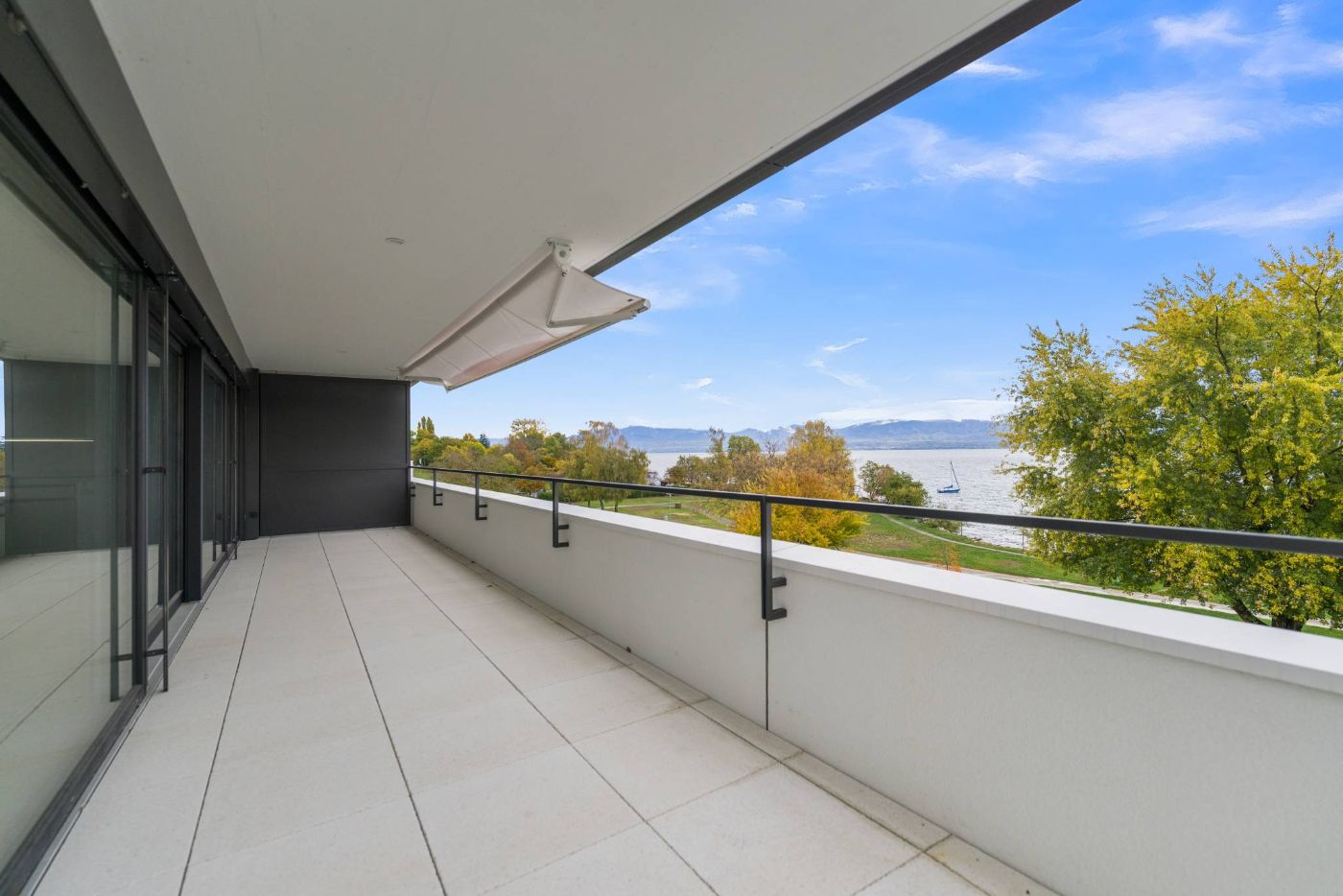 Appartement neuf de standing – 4.5 pièces en angle avec balcon de 76m² – Vue lac