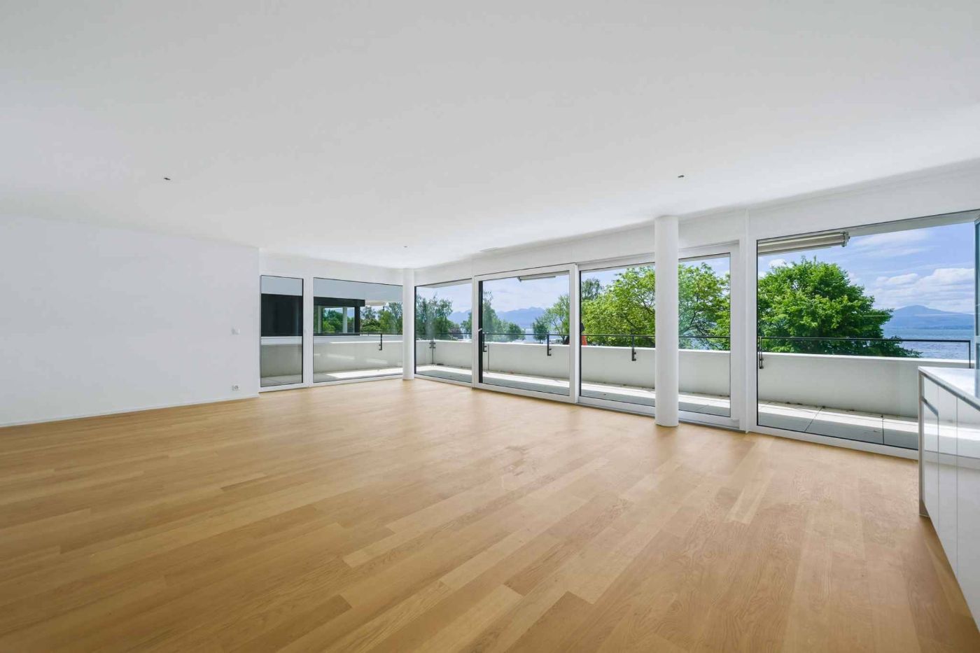 Appartement neuf de standing – 4.5 pièces en angle avec balcon de 76m² – Vue lac