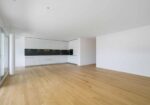 Appartement neuf traversant de 4.5 pièces avec deux balcons