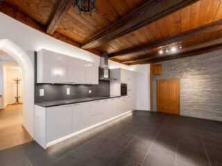 appartement-renove-avec-cachet-1