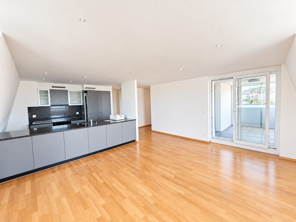 Bel appartement de 4,5 pièces en attique au centre de Lausanne