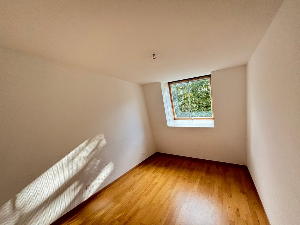 Bel appartement de 4,5 pièces en attique au centre de Lausanne