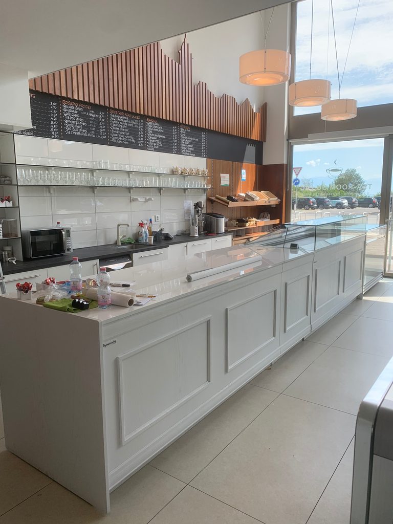 Belle arcade de 136m2 avec mezzanine, idéalement située à Morges