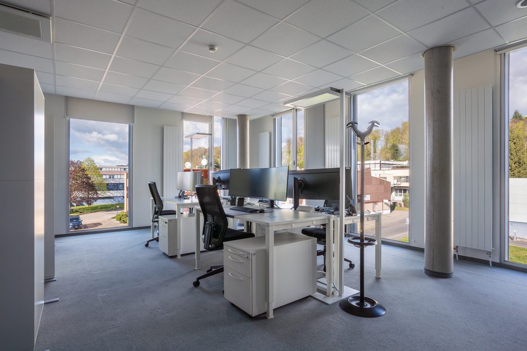 Bureaux spacieux idéalement situés au Mont-sur-Lausanne
