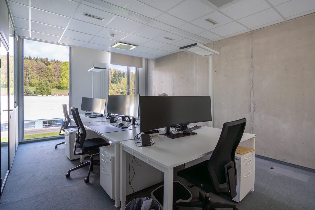 Bureaux spacieux idéalement situés au Mont-sur-Lausanne