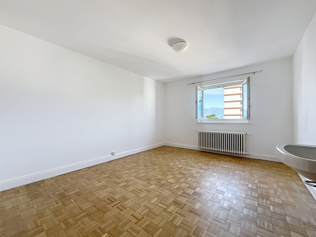 Chambre avec lavabo bail à durée déterminée au 31.12.2028 – Pléiades 2