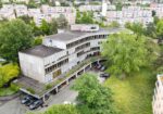 Des bureaux adaptés à votre croissance avec cafétéria et salle de réunion