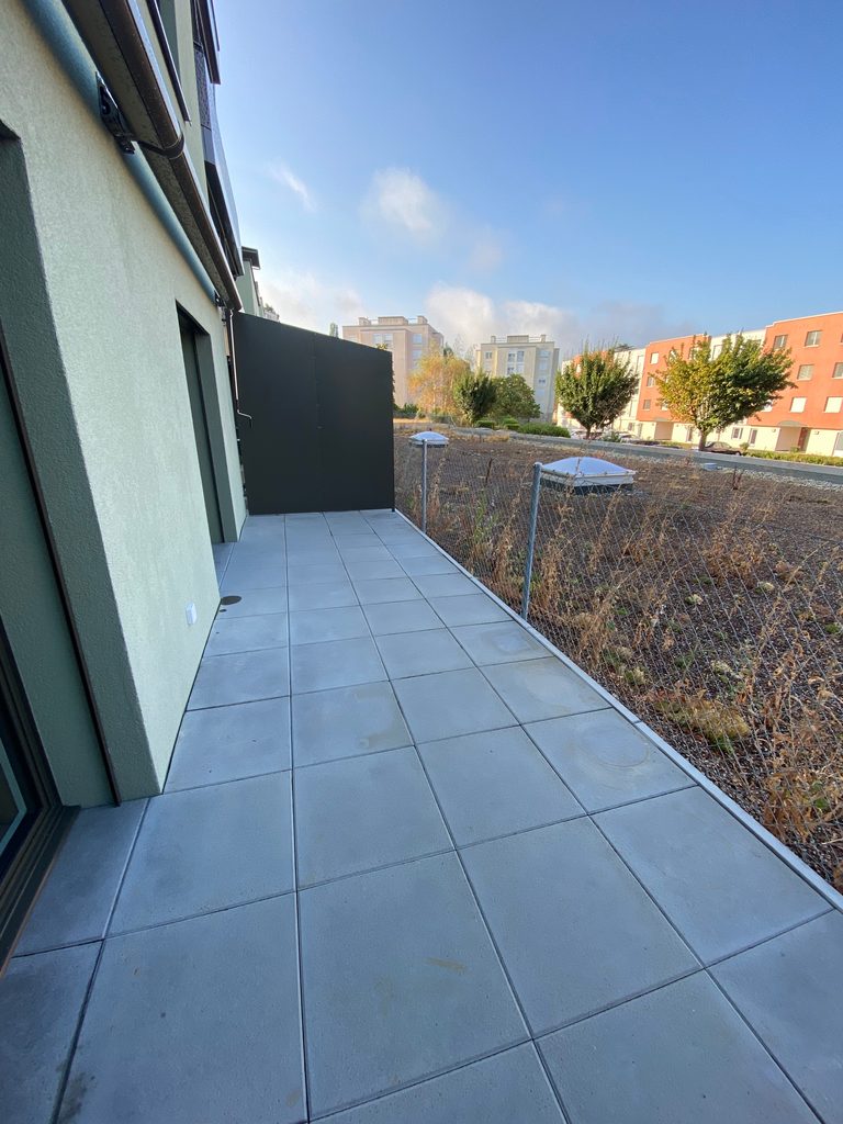 Duplex rénové avec terrasse