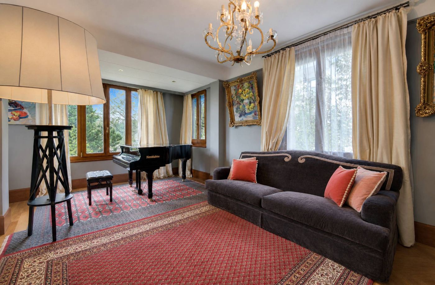 Exclusif: Maison de Maître aux allures de château – 9 pièces