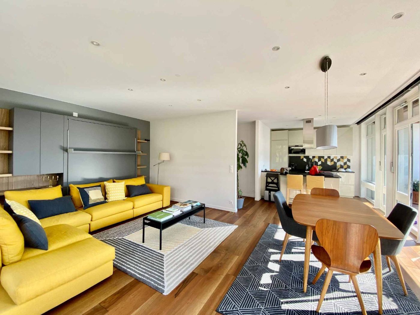 GRAND APPARTEMENT DE 1.5 PIECES DE STANDING