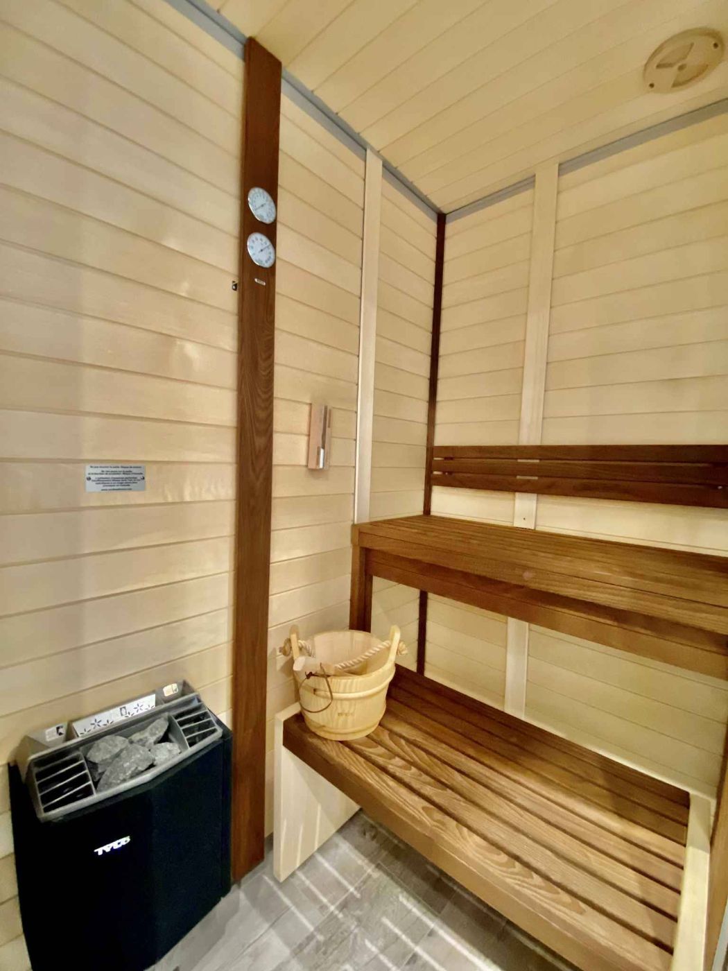 GRAND APPARTEMENT DE 1.5 PIECES DE STANDING