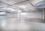 Grande arcade au coeur du centre commercial de la Gottaz à Morges