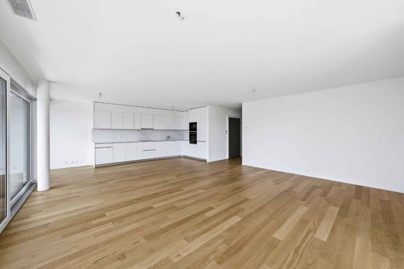 Magnifique appartement neuf de 4,5 pièces avec spacieux balcon couvert de 76 m2!