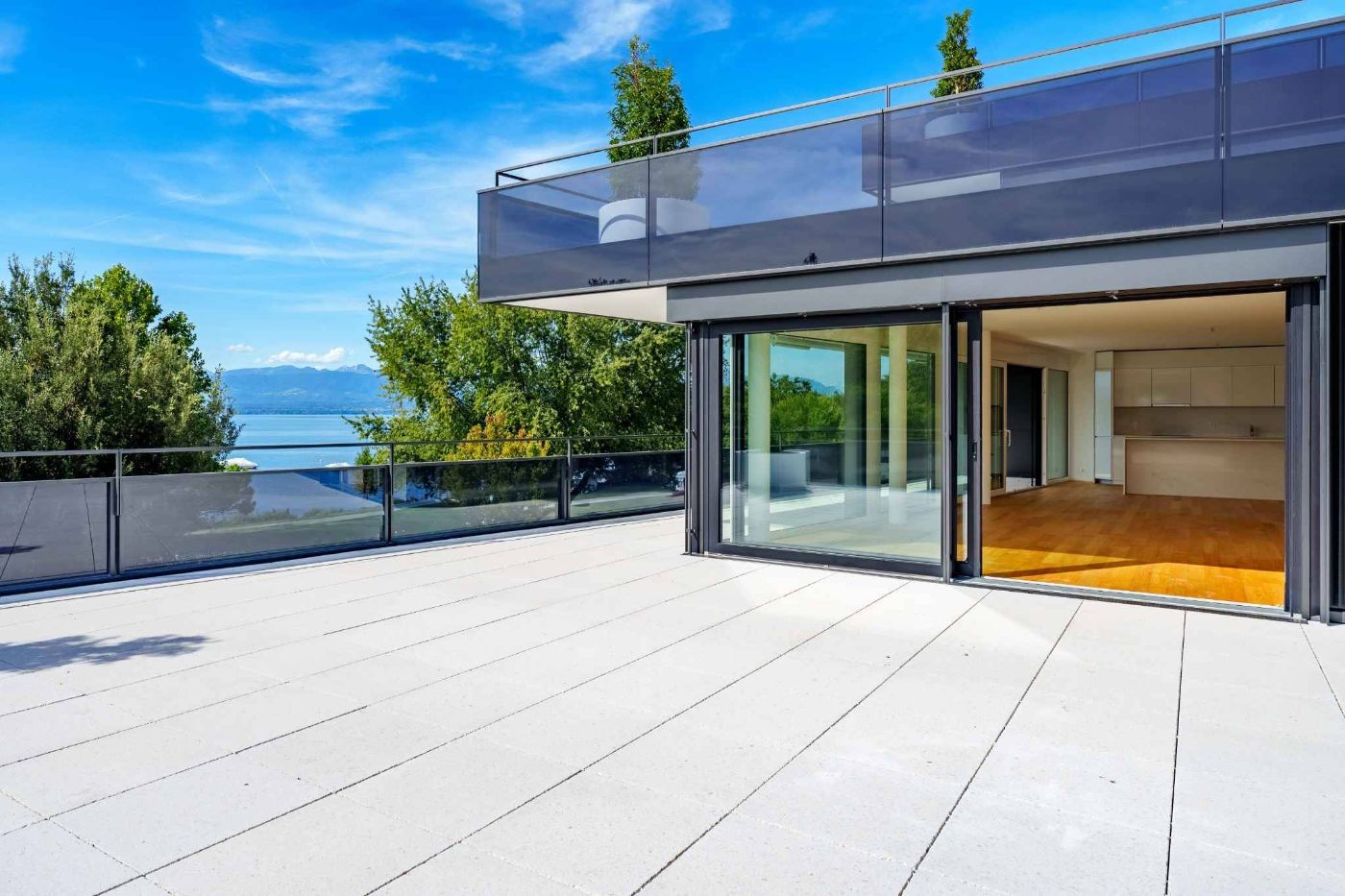 Magnifique attique neuf de 5.5 pièces – Rooftop exclusif à 360°