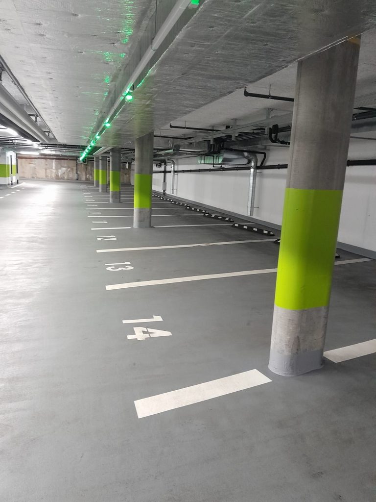 Parking intérieur au centre de Rolle