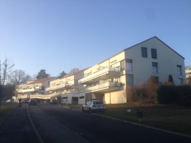 Places de parc intérieures – Penthalaz