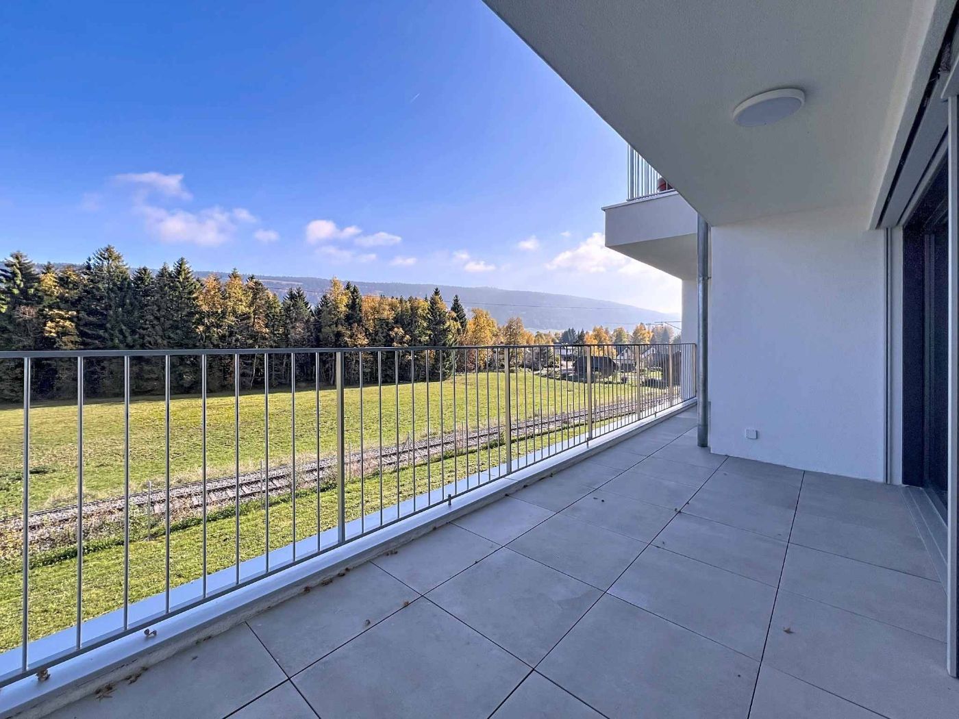 Spacieux 2.5 pièces de 67m² comme neuf