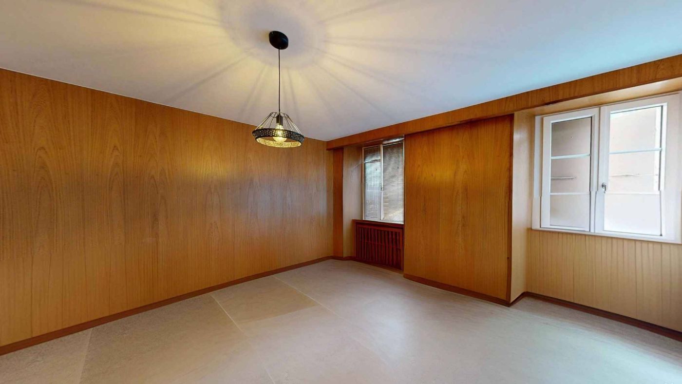 Spacieux appartement 4.5 pièces rénové – Cachet assuré