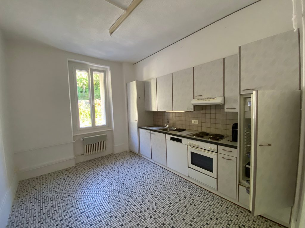 Spacieux balcon avec vue dégagée
