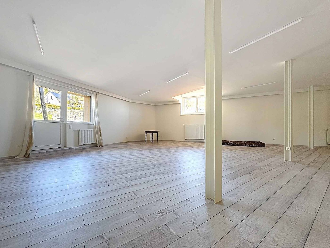 Spacieux loft de 102m2 au cœur du village