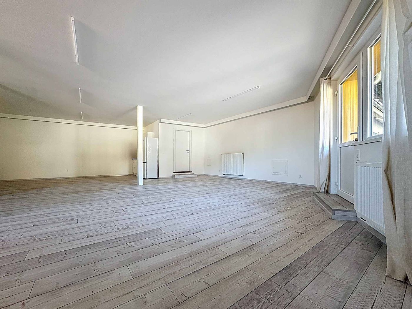 Spacieux loft de 102m2 au cœur du village