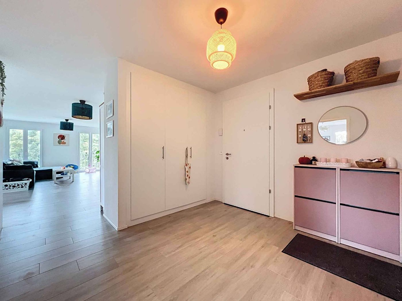 UNIQUE! Attique de 5.5 pièces de 146m2 bénéficiant d&rsquo;un rooftop terrasse de plus de 200m2 avec vue panoramique sur le lac et les Alpes