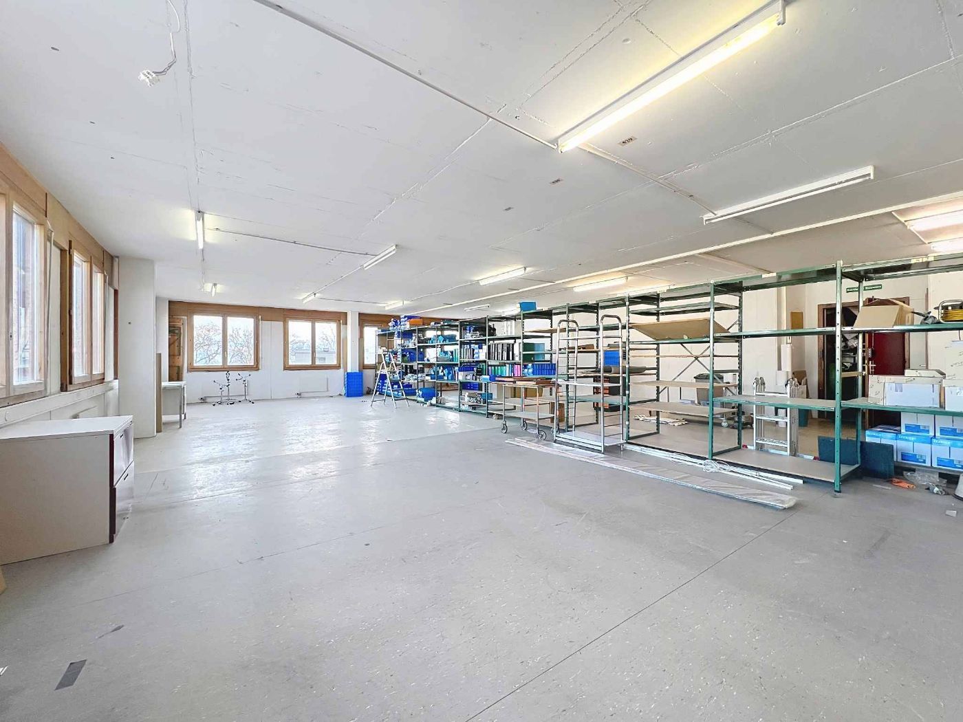 Surface administrative / artisanale de 175 m2