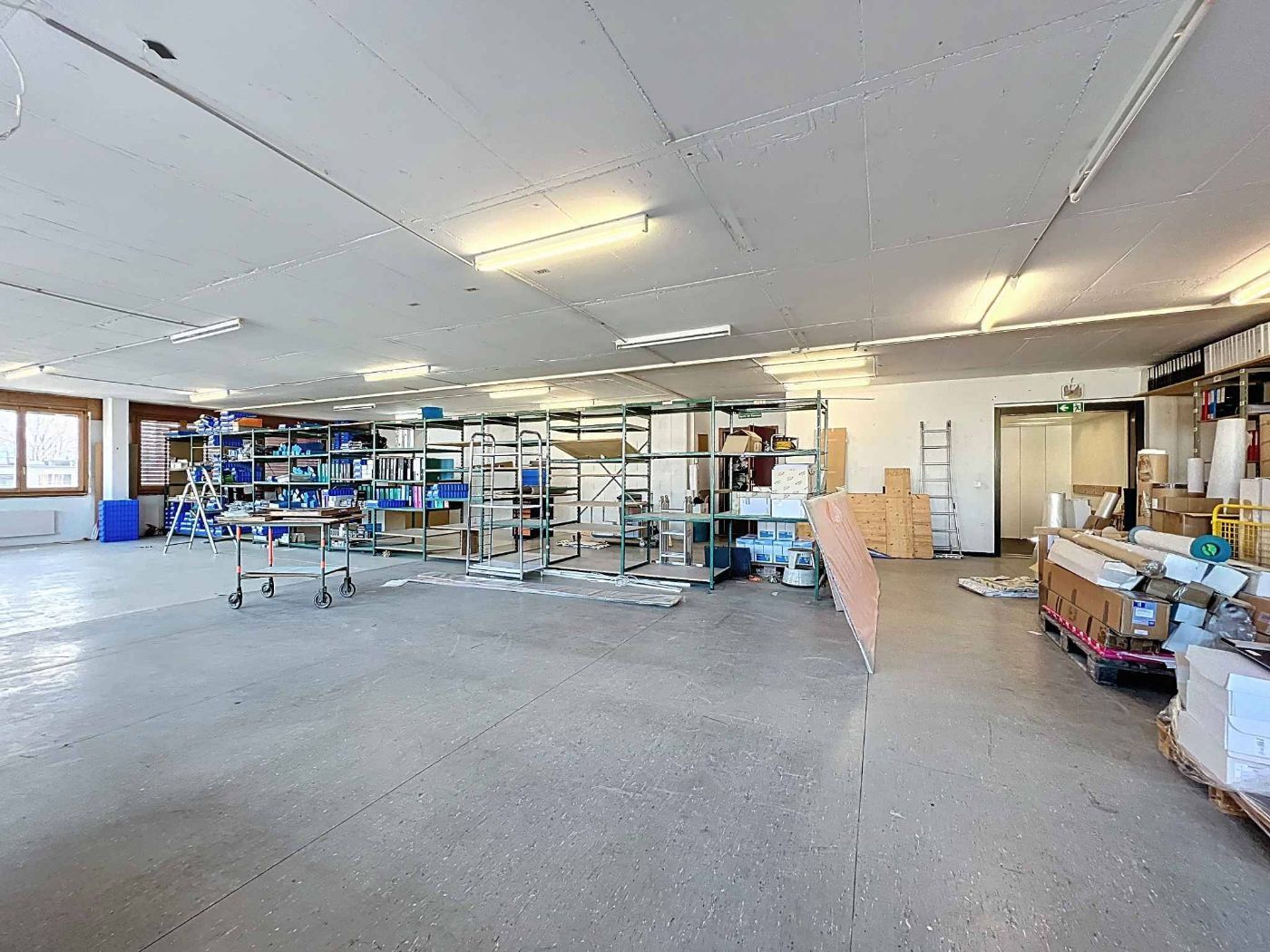 Surface administrative / artisanale de 175 m2