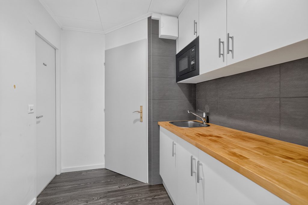 Surface commerciale-Bureau de 100m2