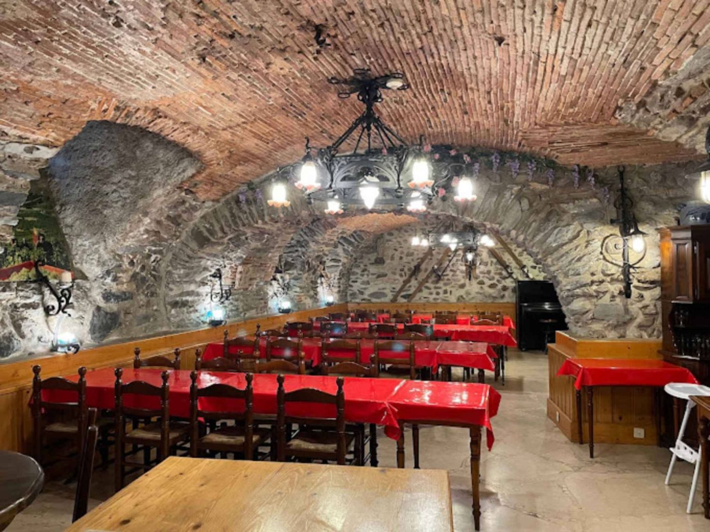 Un restaurant historique ! Une âme !  530 m²