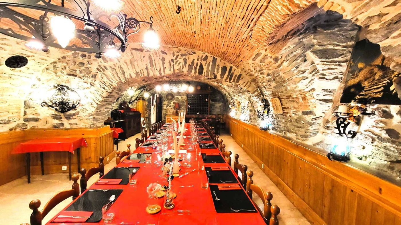 Un restaurant historique ! Une âme !  530 m²