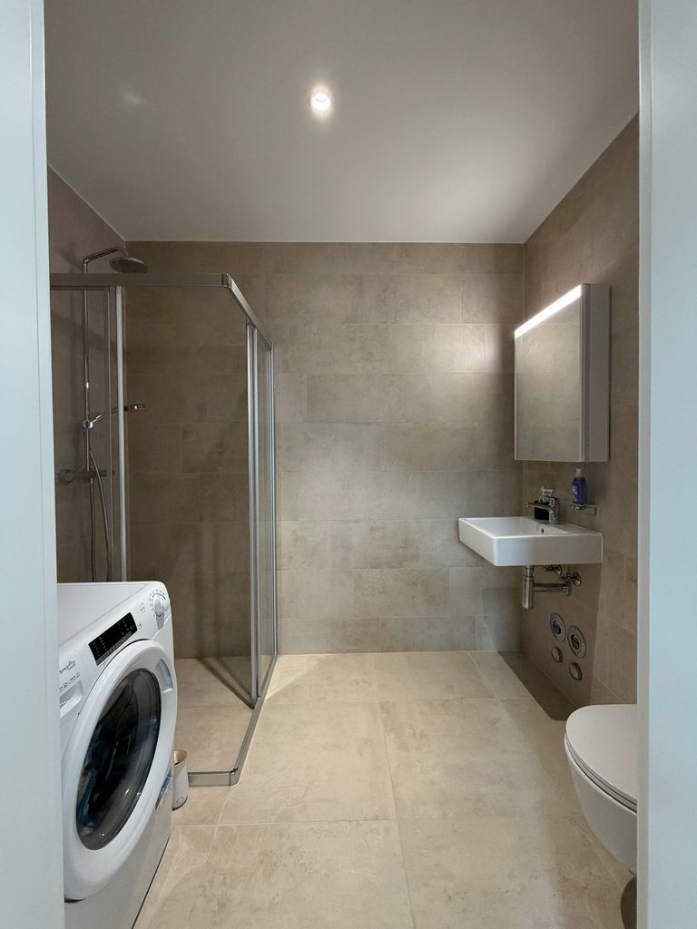 Vallorbe – Joli appartement au dernier étage avec balcon-terrasse