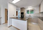 Villa mitoyenne de 5,5 pièces avec espace de jardin privatif de 200m2