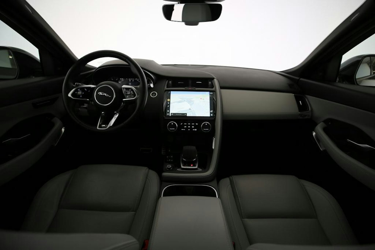 Jaguar E-Pace 2.0 I4 200 R-Dynamic SE – voiture d&rsquo;occasion à vendre à Crissier
