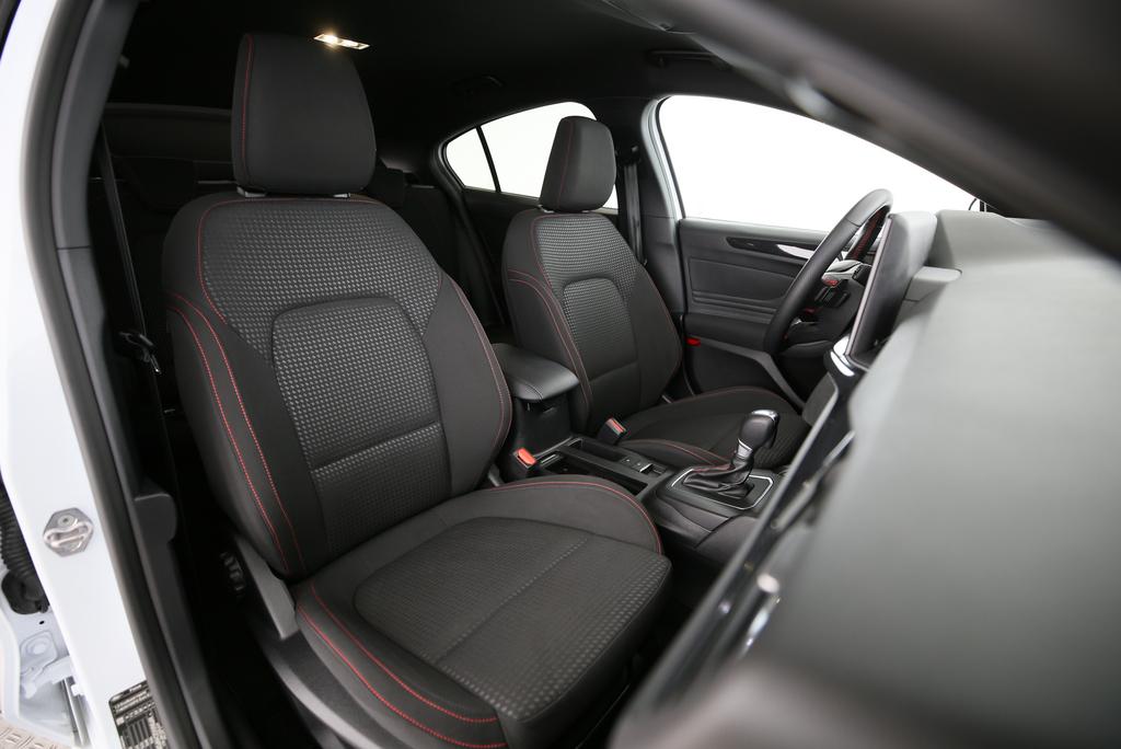 Ford Focus 1.0i EcoB Hybrid 155 ST-Line – voiture d&rsquo;occasion à vendre à Crissier