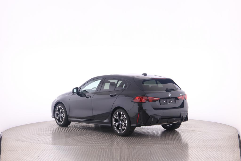 BMW 123 xDrive – voiture neuve à vendre à Crissier