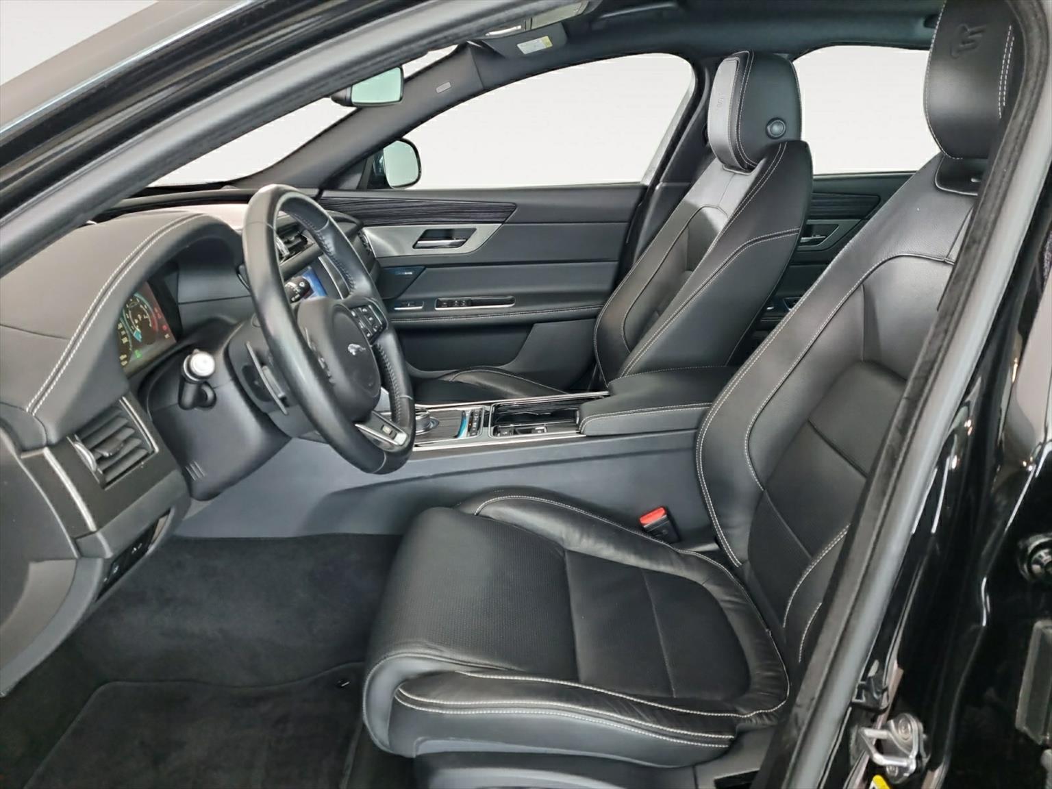 Jaguar XF S AWD – voiture d&rsquo;occasion à vendre à Wohlen