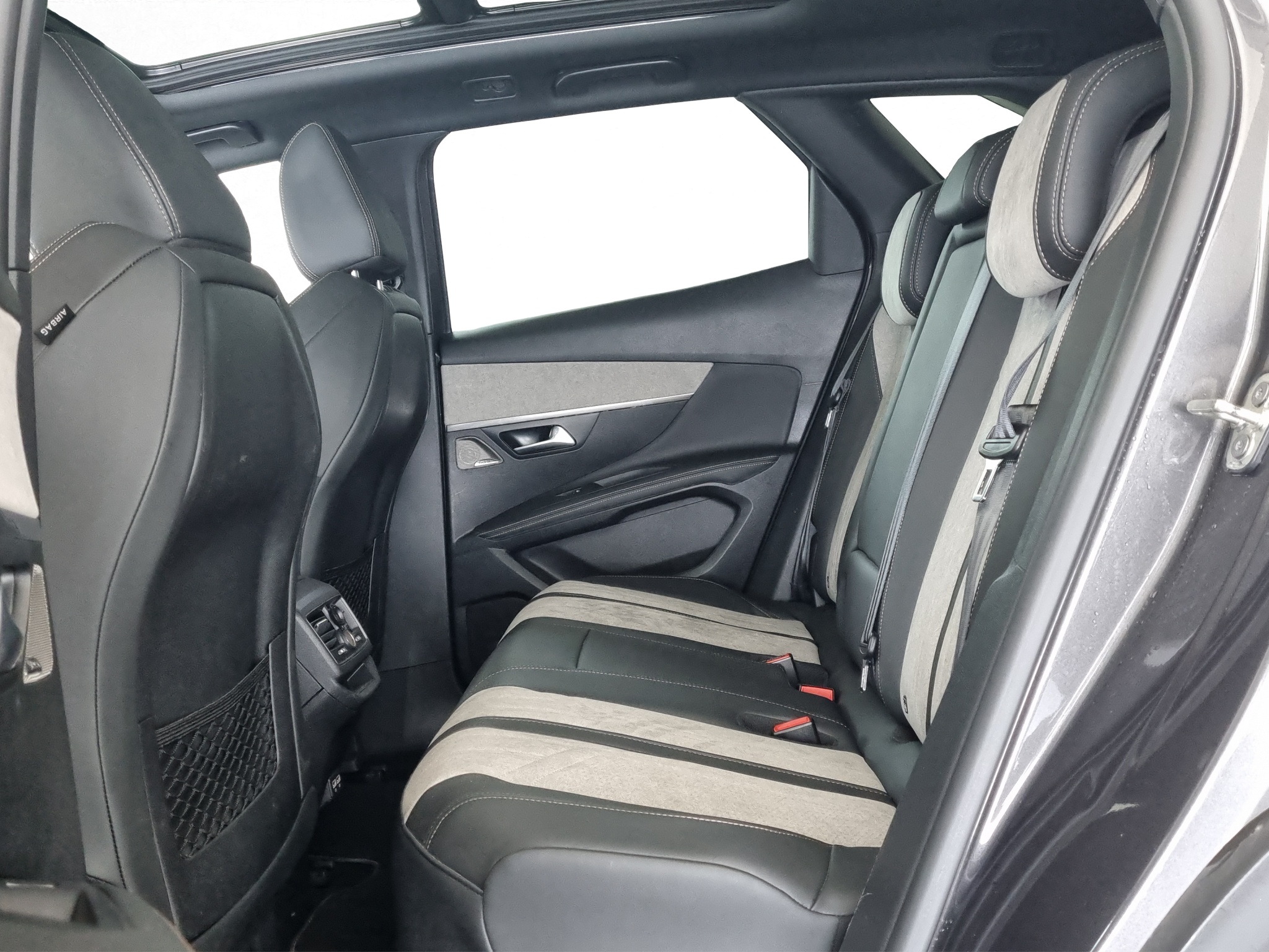 Peugeot 3008 300e 1.6 Plug-in Hybrid4 – voiture d&rsquo;occasion à vendre à Wohlen