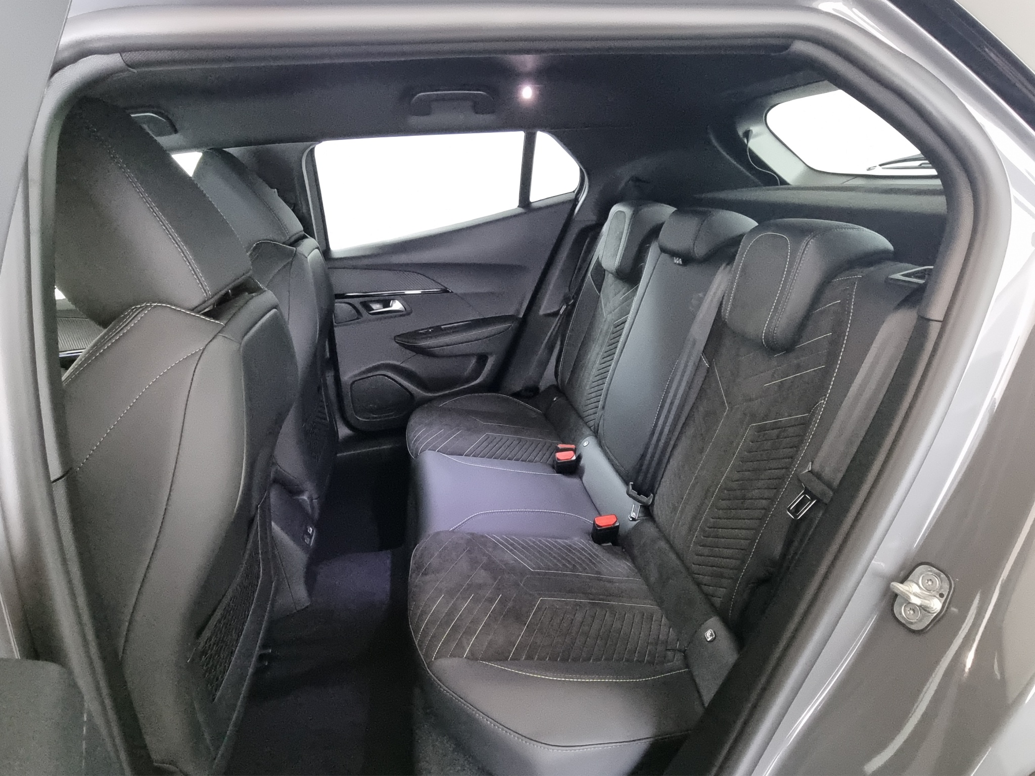 Peugeot 2008 54kWh e-GT – voiture neuve à vendre à Wohlen