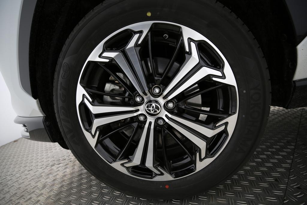 Toyota RAV4 2.5 Plug-In-Hybrid Platinum – voiture d&rsquo;occasion à vendre à Crissier
