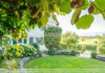 Magnifique maison villageoise au cœur de Mex avec jardin