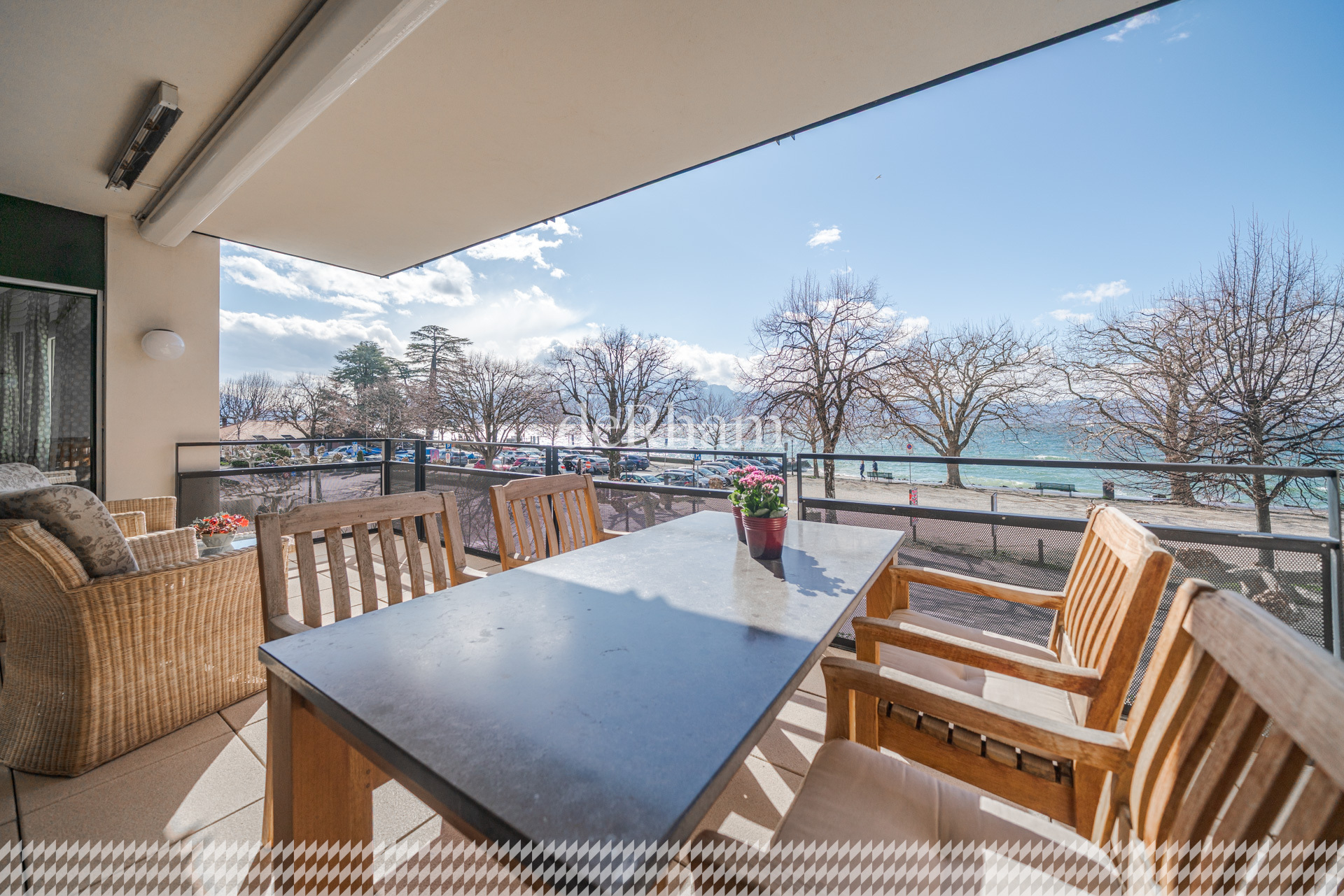 Appartement de 264 m2 PPE Bourg de Lutry – Premier front de Lac