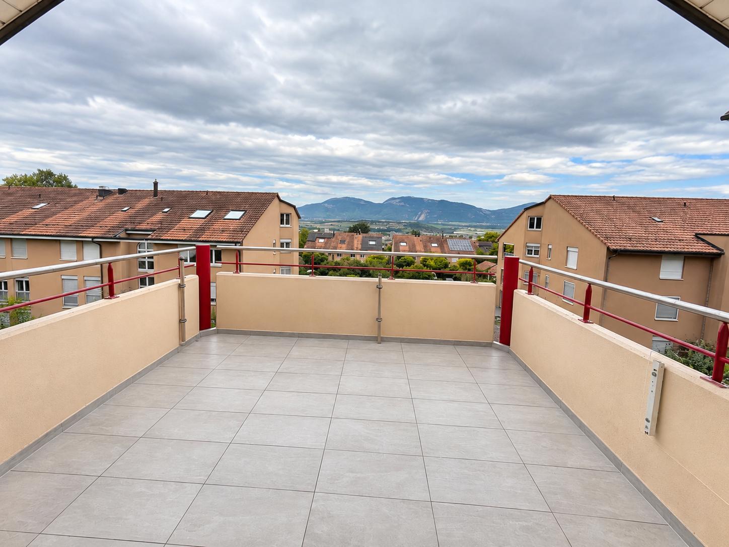 Spacieux appartement de 3,5 pièces Grand balcon-terrasse