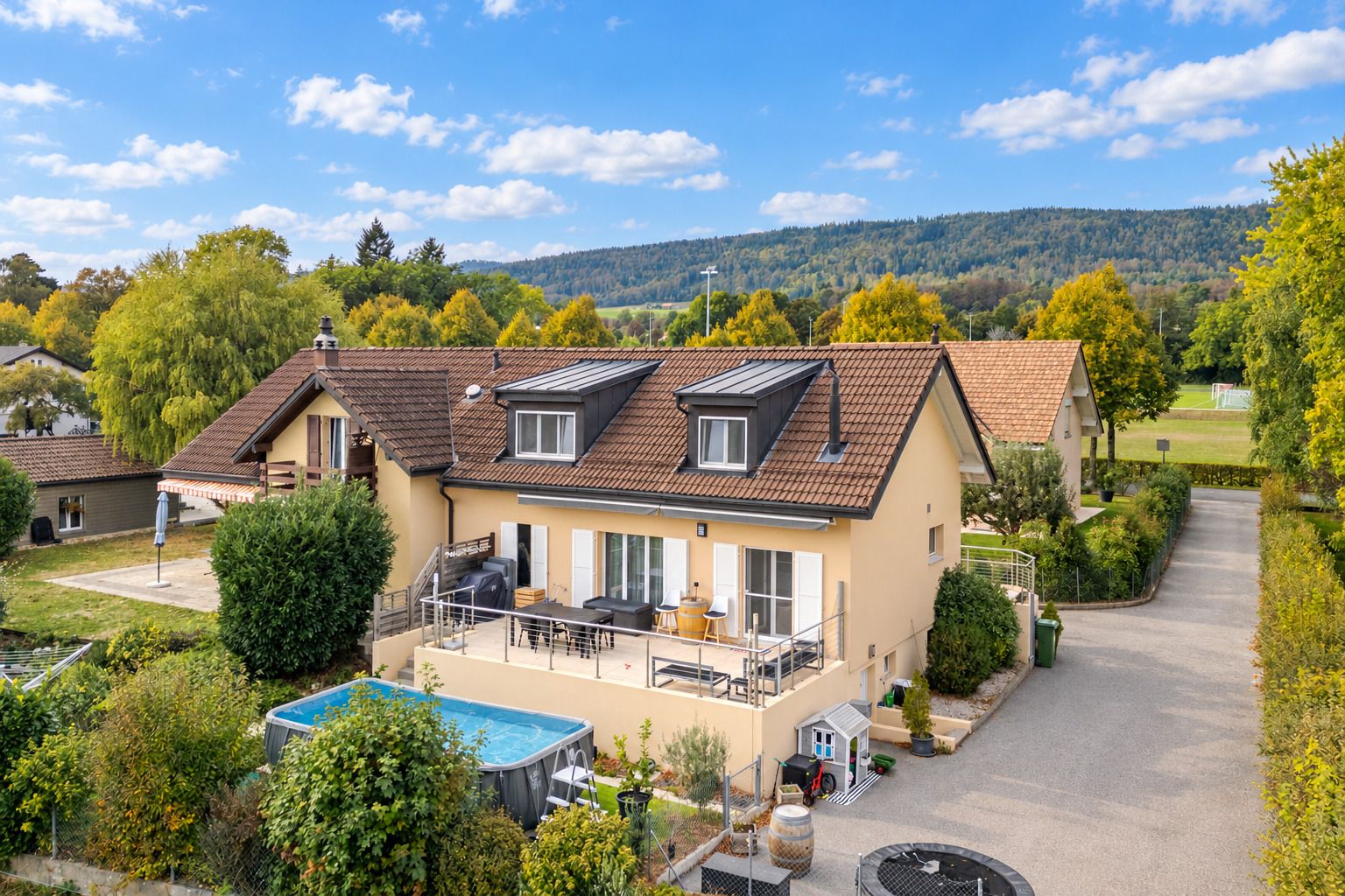 Maison familiale au calme absolu, panorama sur les montagnes